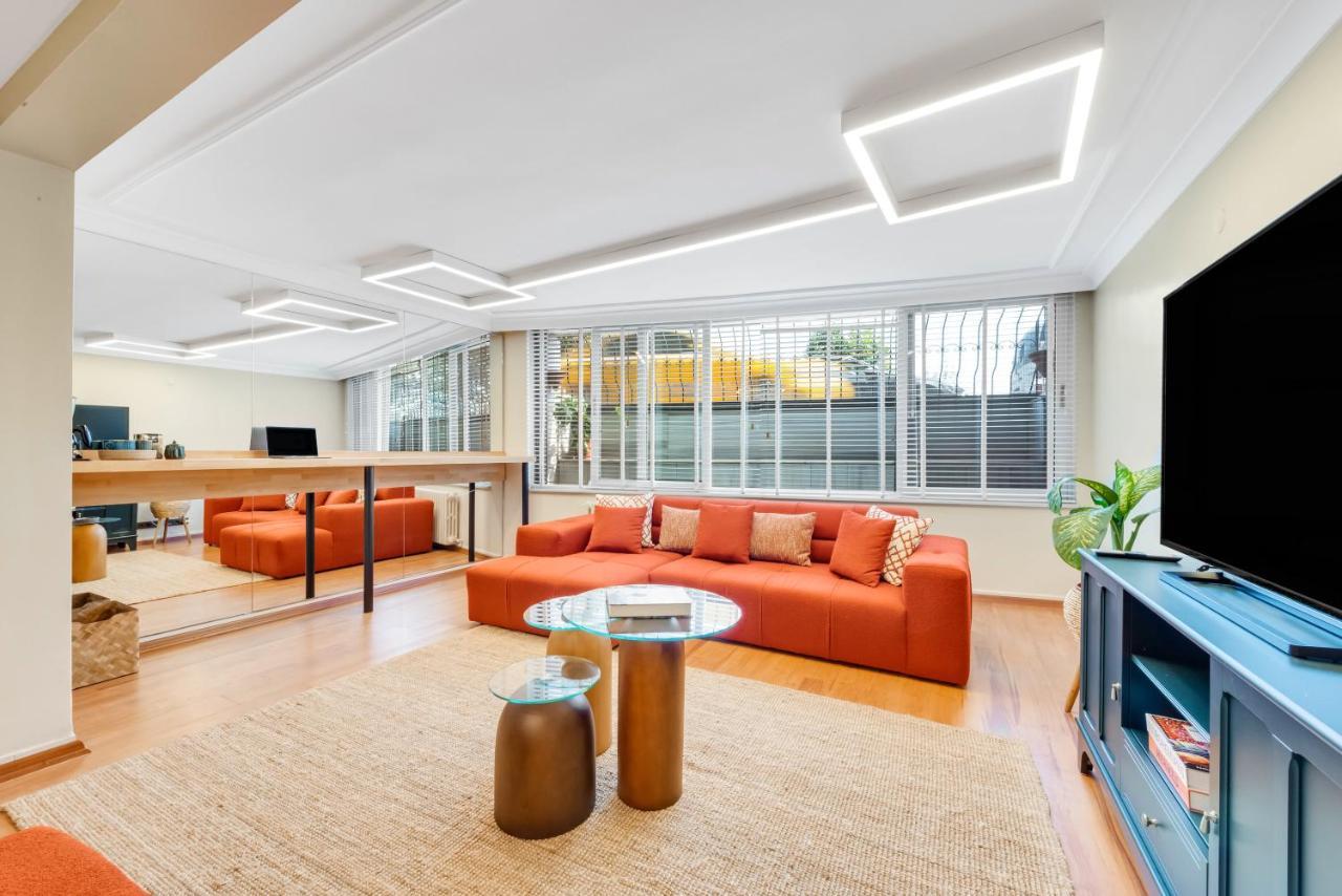 Apartamento Modern Flat In The Heart Of Estambul Exterior foto