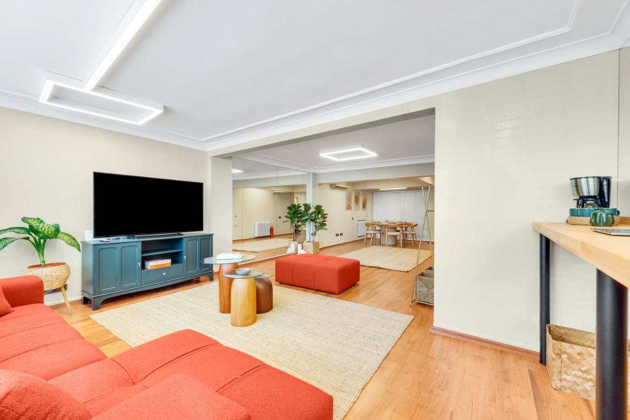 Apartamento Modern Flat In The Heart Of Estambul Exterior foto