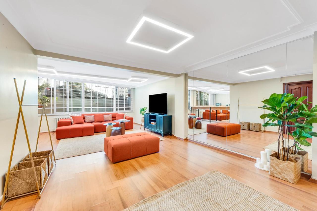 Apartamento Modern Flat In The Heart Of Estambul Exterior foto